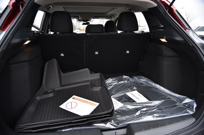 Nissan Kicks Vehicle Image 24