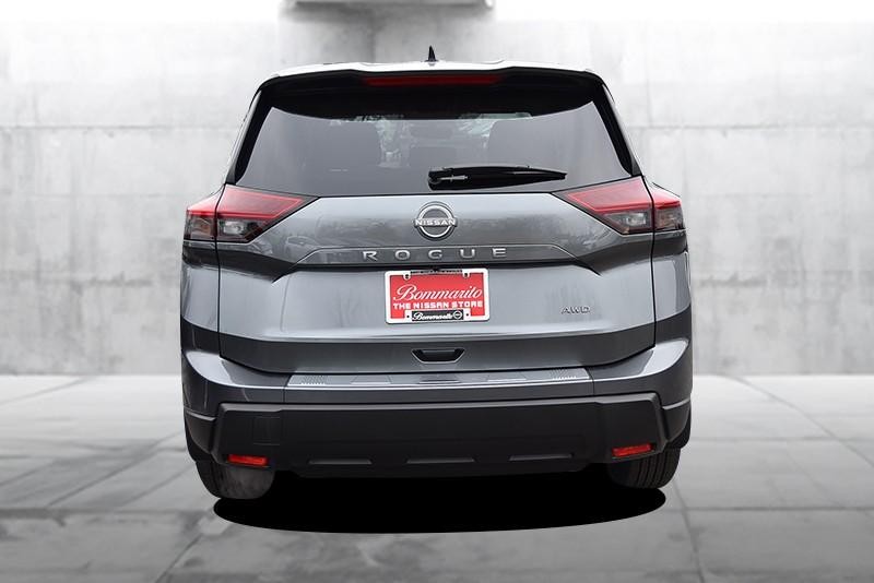 Nissan Rogue Vehicle Image 06