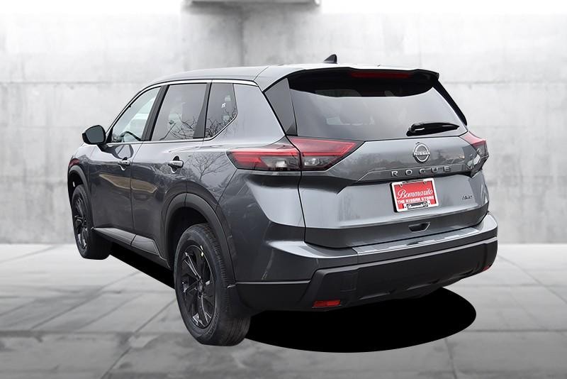 Nissan Rogue Vehicle Image 07