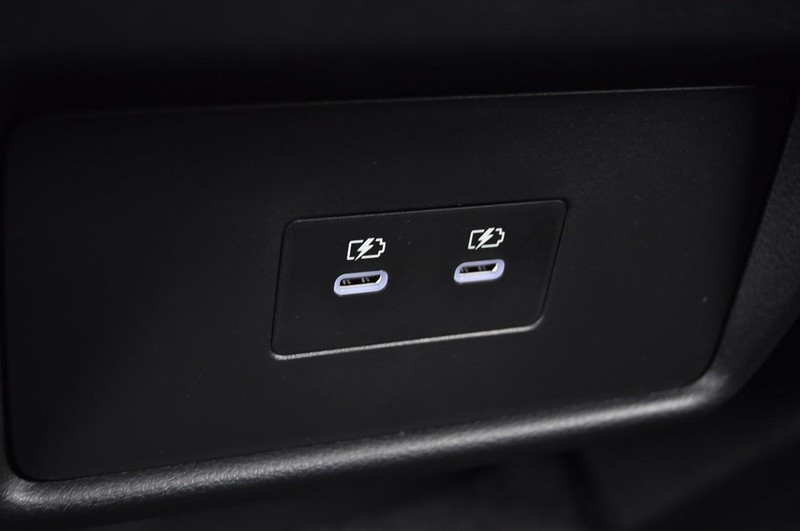 Nissan Rogue Vehicle Image 23