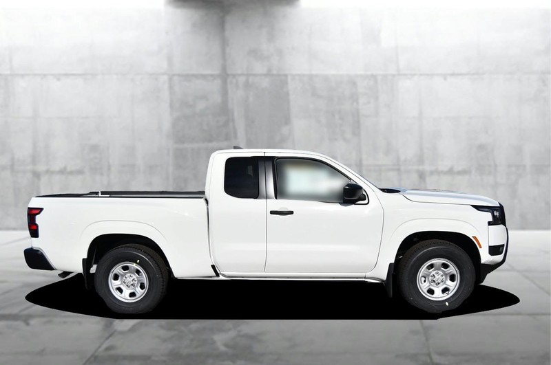 Nissan Frontier Vehicle Image 05