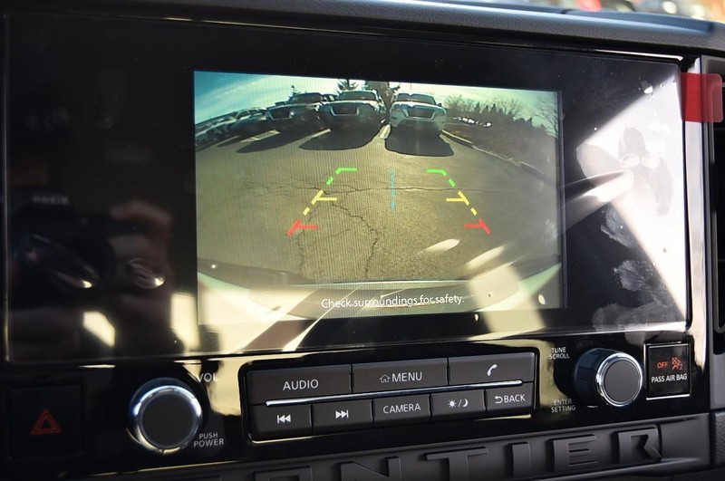 Nissan Frontier Vehicle Image 16