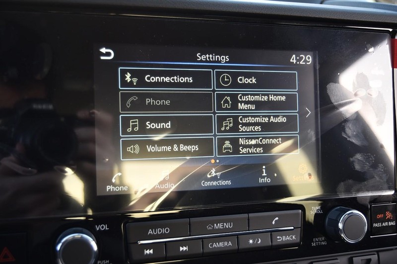 Nissan Frontier Vehicle Image 17