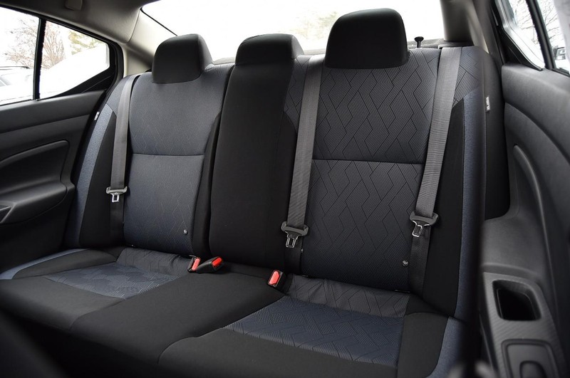 Nissan Versa Vehicle Image 20