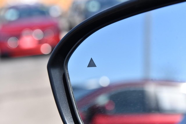 Nissan Kicks Vehicle Image 10