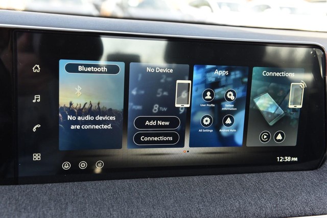 Nissan Kicks Vehicle Image 14