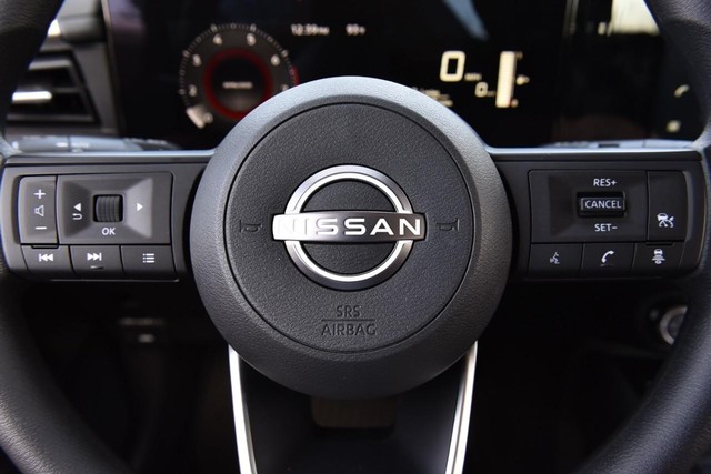 Nissan Kicks Vehicle Image 20