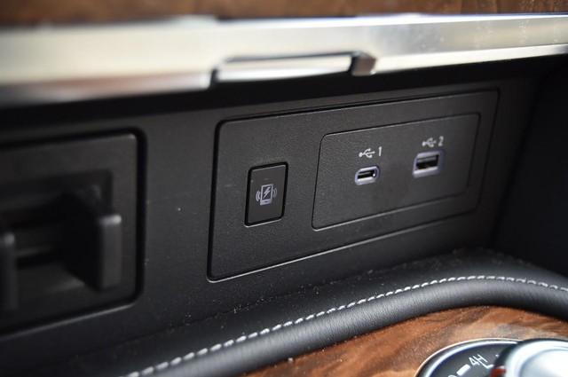 Nissan Armada Vehicle Image 20