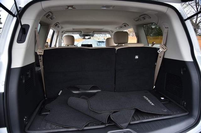 Nissan Armada Vehicle Image 32