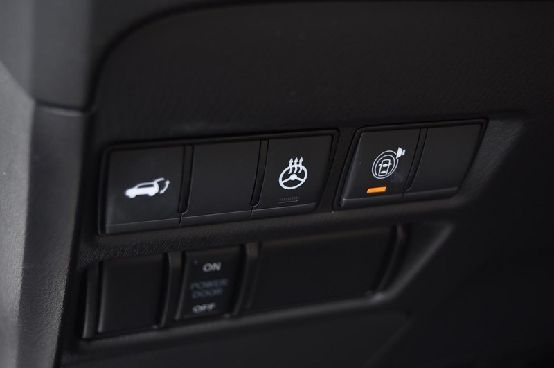 Nissan Armada Vehicle Image 11