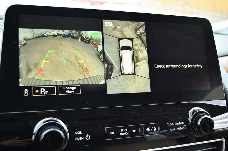 Nissan Armada Vehicle Image 13