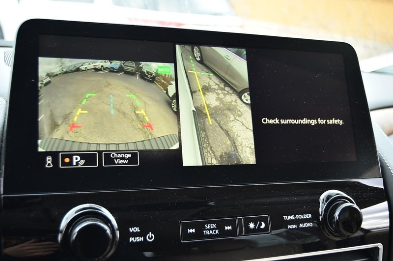 Nissan Armada Vehicle Image 14