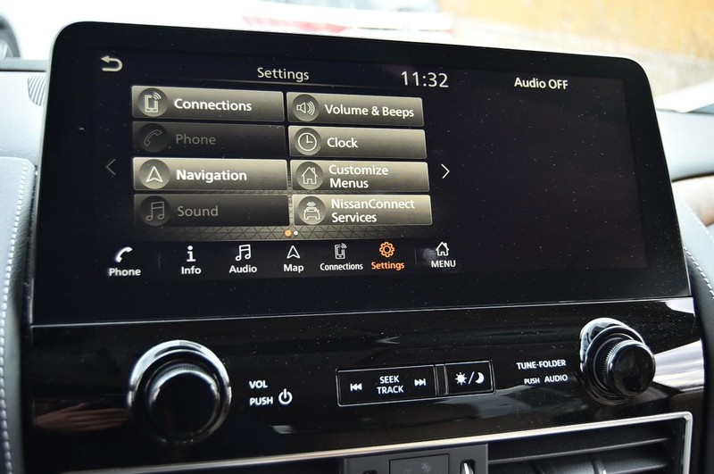 Nissan Armada Vehicle Image 17