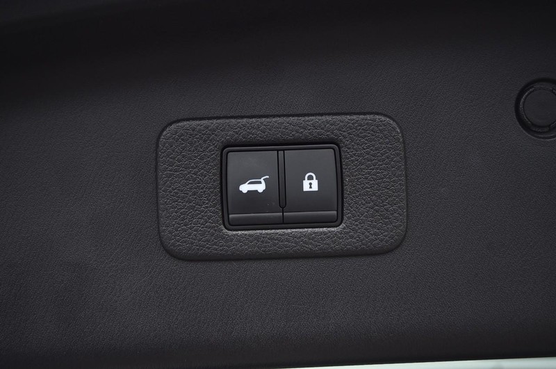 Nissan Armada Vehicle Image 33