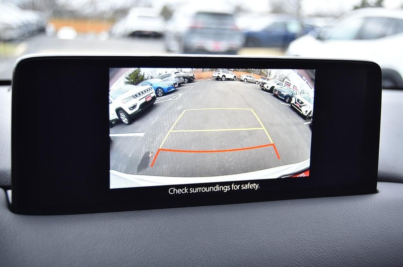 Mazda CX-5 Vehicle Full-screen Gallery Image 14