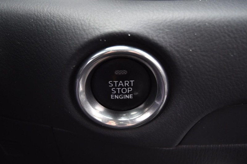 Mazda CX-5 Vehicle Full-screen Gallery Image 17