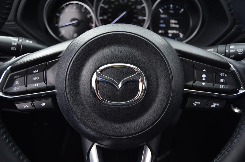 Mazda CX-5 Vehicle Full-screen Gallery Image 20