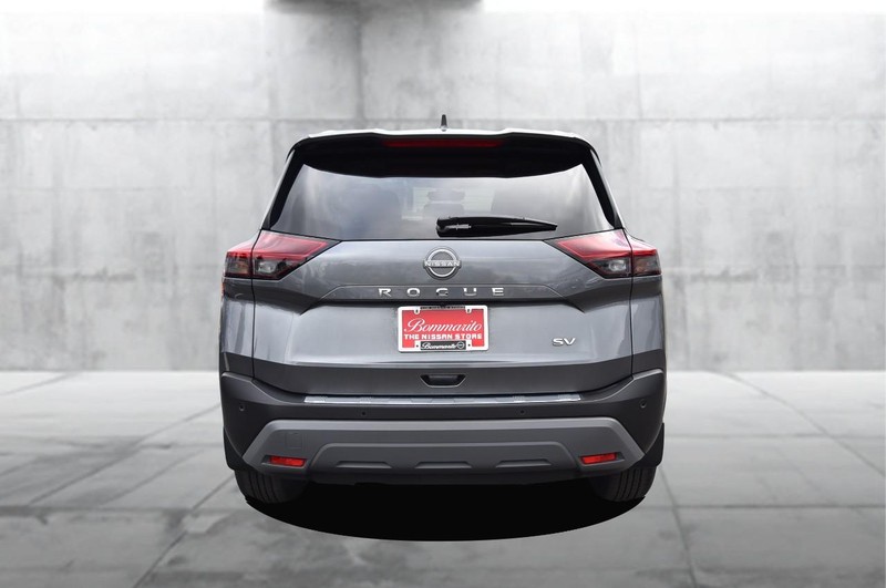 Nissan Rogue Vehicle Image 06