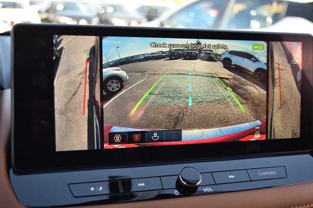 Nissan Rogue Vehicle Image 15