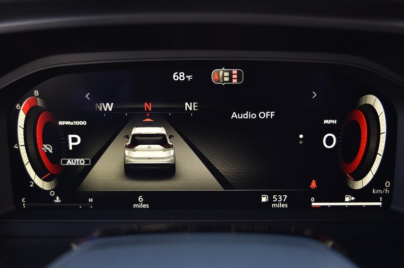 Nissan Rogue Vehicle Image 13