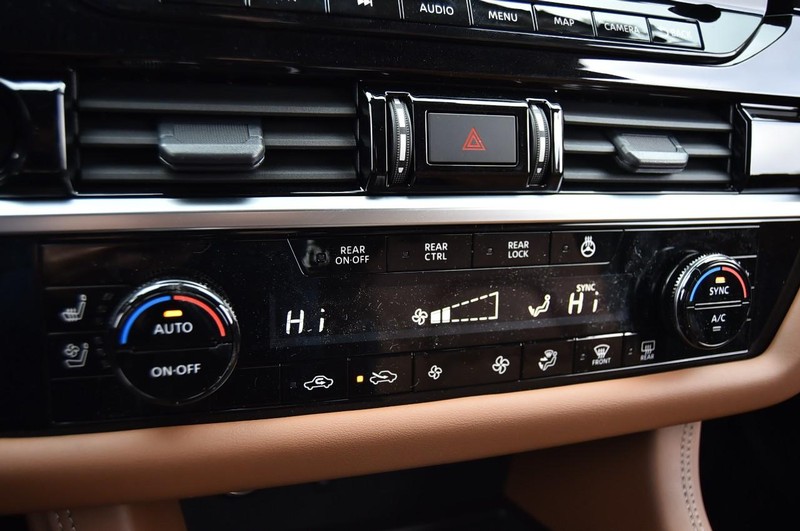 Nissan Pathfinder Vehicle Image 20