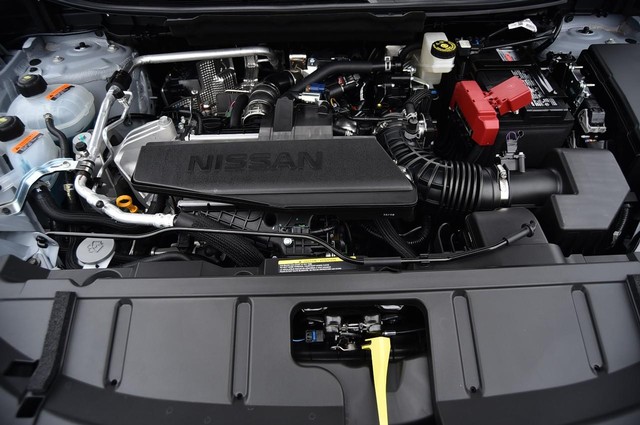 Nissan Rogue Vehicle Image 26