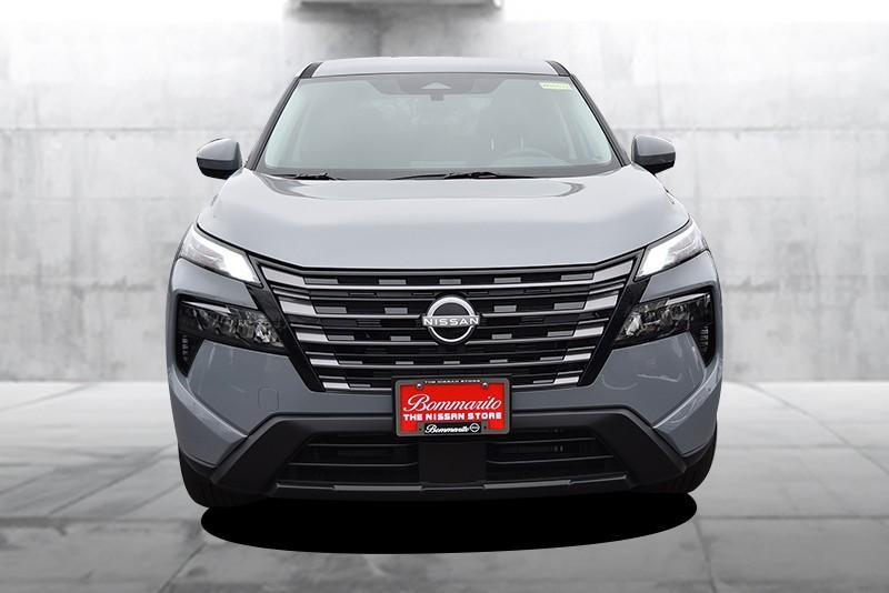 Nissan Rogue Vehicle Image 04