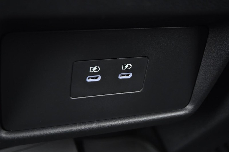 Nissan Rogue Vehicle Image 23