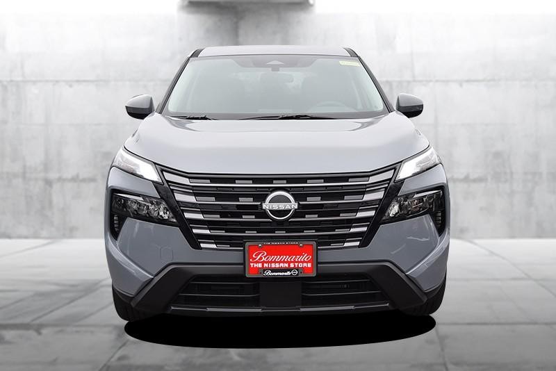 Nissan Rogue Vehicle Image 04