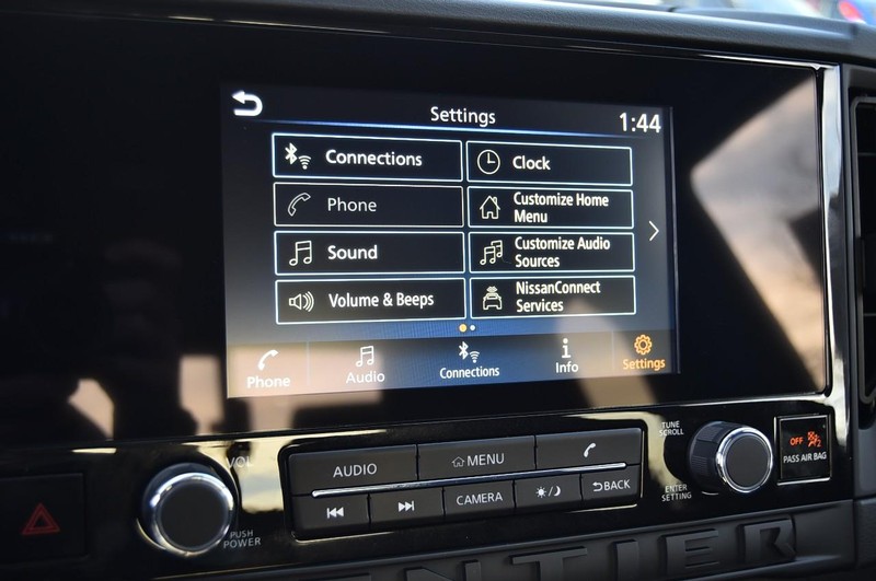 Nissan Frontier Vehicle Image 17