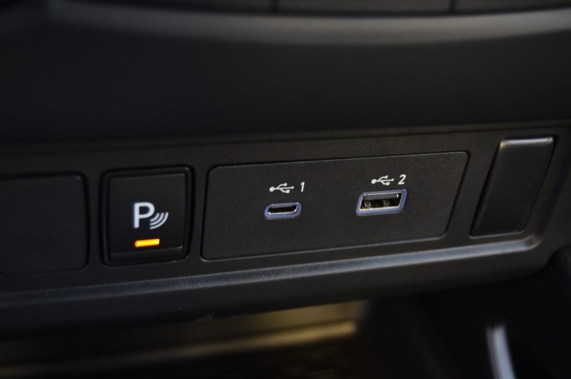 Nissan Frontier Vehicle Image 19