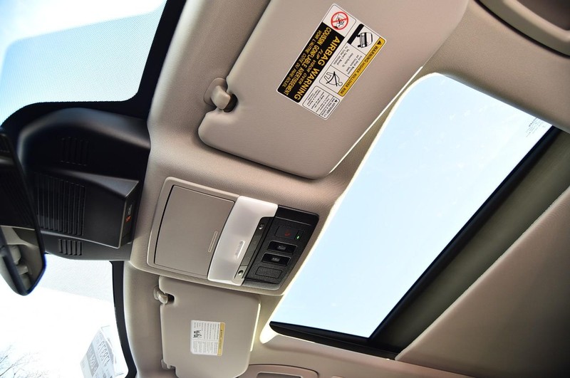 Nissan Rogue Vehicle Image 26