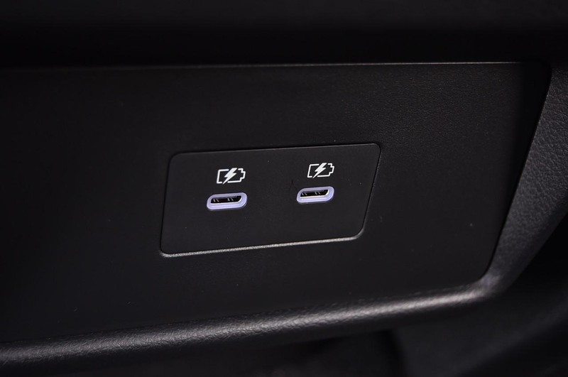 Nissan Rogue Vehicle Image 23