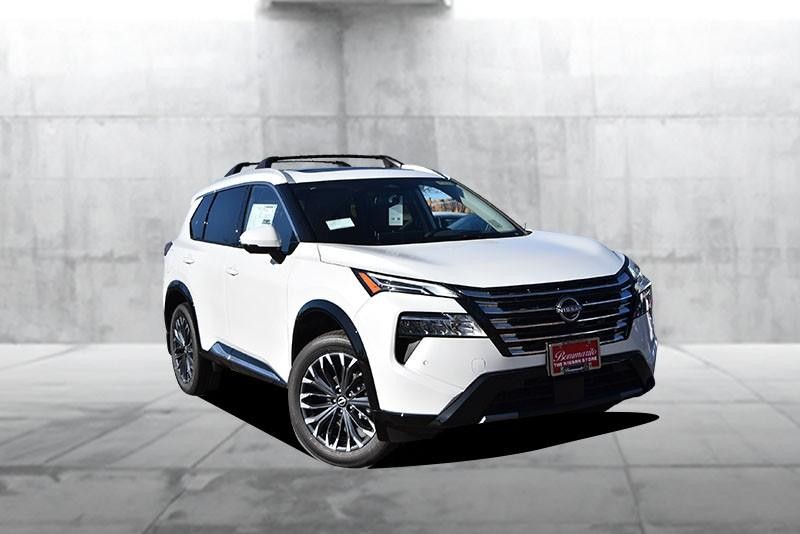 Nissan Rogue Vehicle Image 02