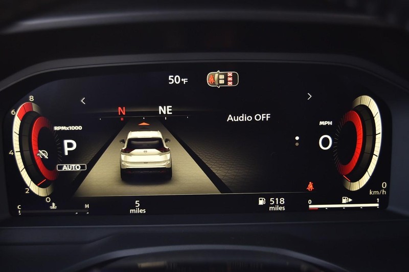 Nissan Rogue Vehicle Image 13