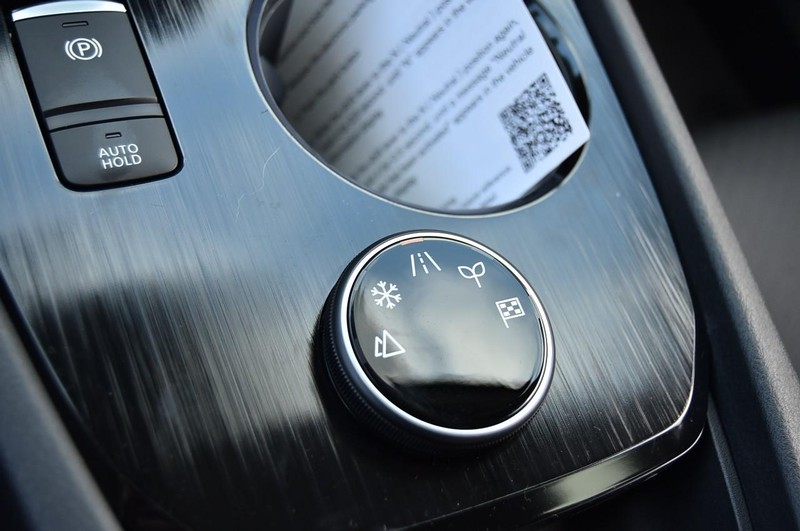 Nissan Rogue Vehicle Image 20