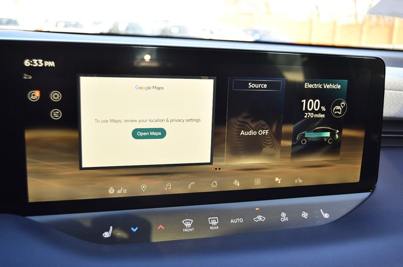 Nissan LEAF Vehicle Image 19