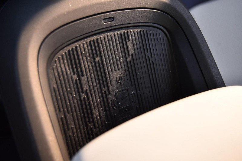 Nissan LEAF Vehicle Image 21