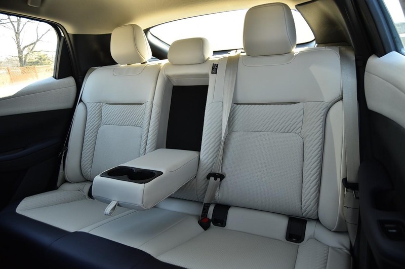 Nissan LEAF Vehicle Image 27