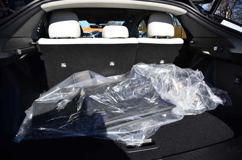 Nissan LEAF Vehicle Image 30