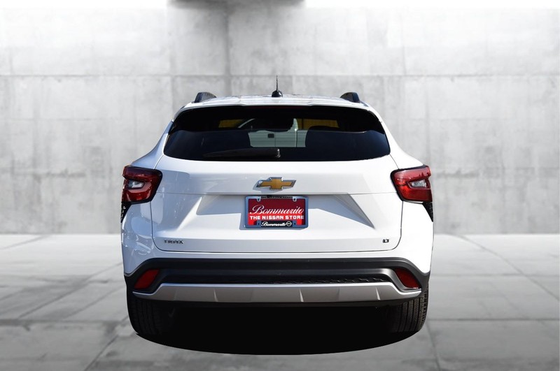 Chevrolet Trax Vehicle Image 06