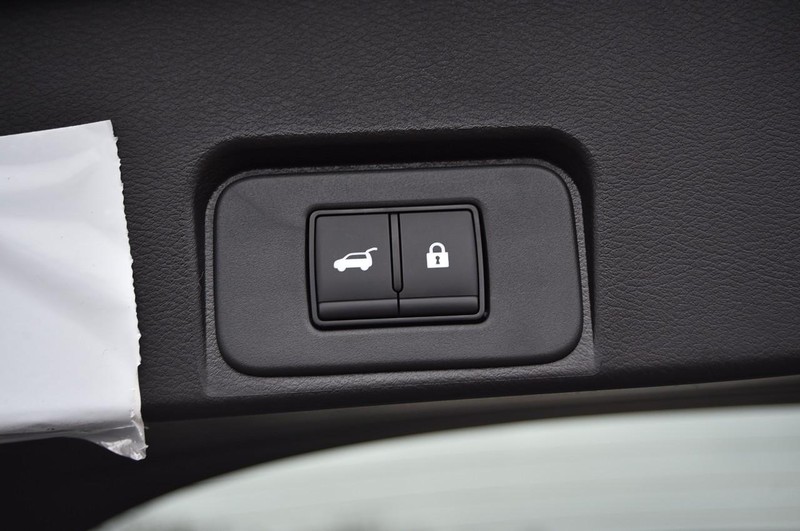 Nissan Rogue Vehicle Image 29