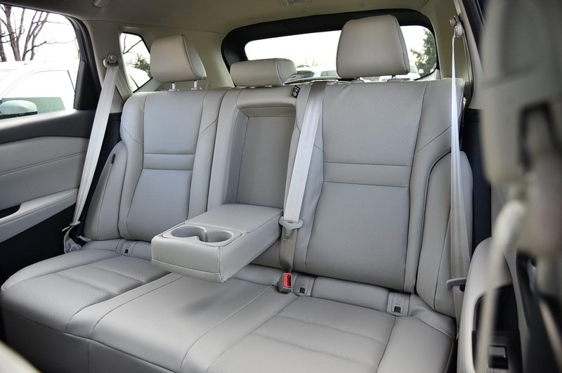 Nissan Rogue Vehicle Image 25