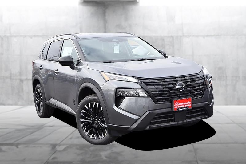 Nissan Rogue Vehicle Image 02