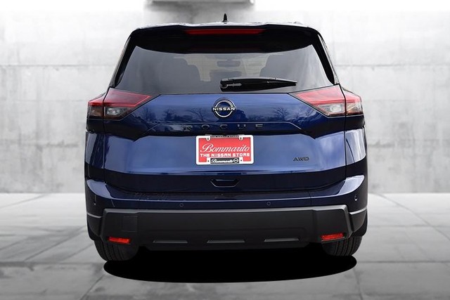 Nissan Rogue Vehicle Image 06
