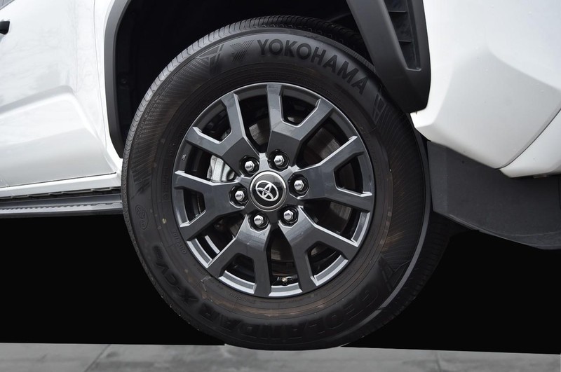 Toyota 4Runner Vehicle Image 03