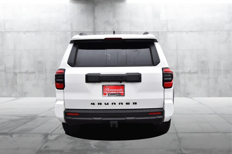 Toyota 4Runner Vehicle Image 06