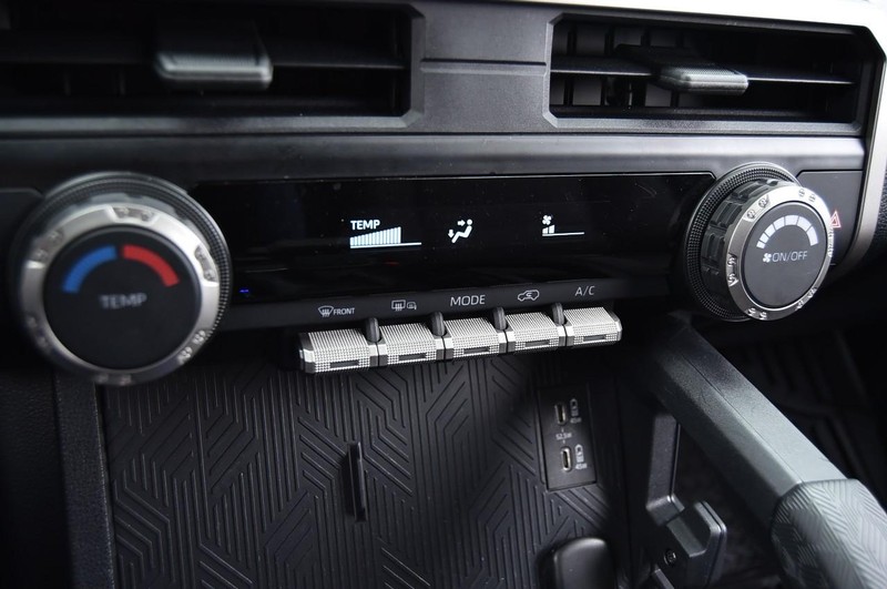 Toyota 4Runner Vehicle Image 15