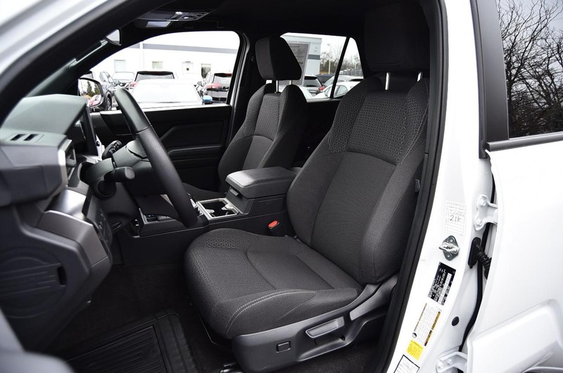 Toyota 4Runner Vehicle Image 20