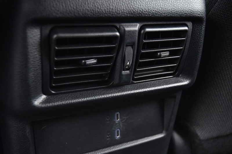 Toyota 4Runner Vehicle Image 23